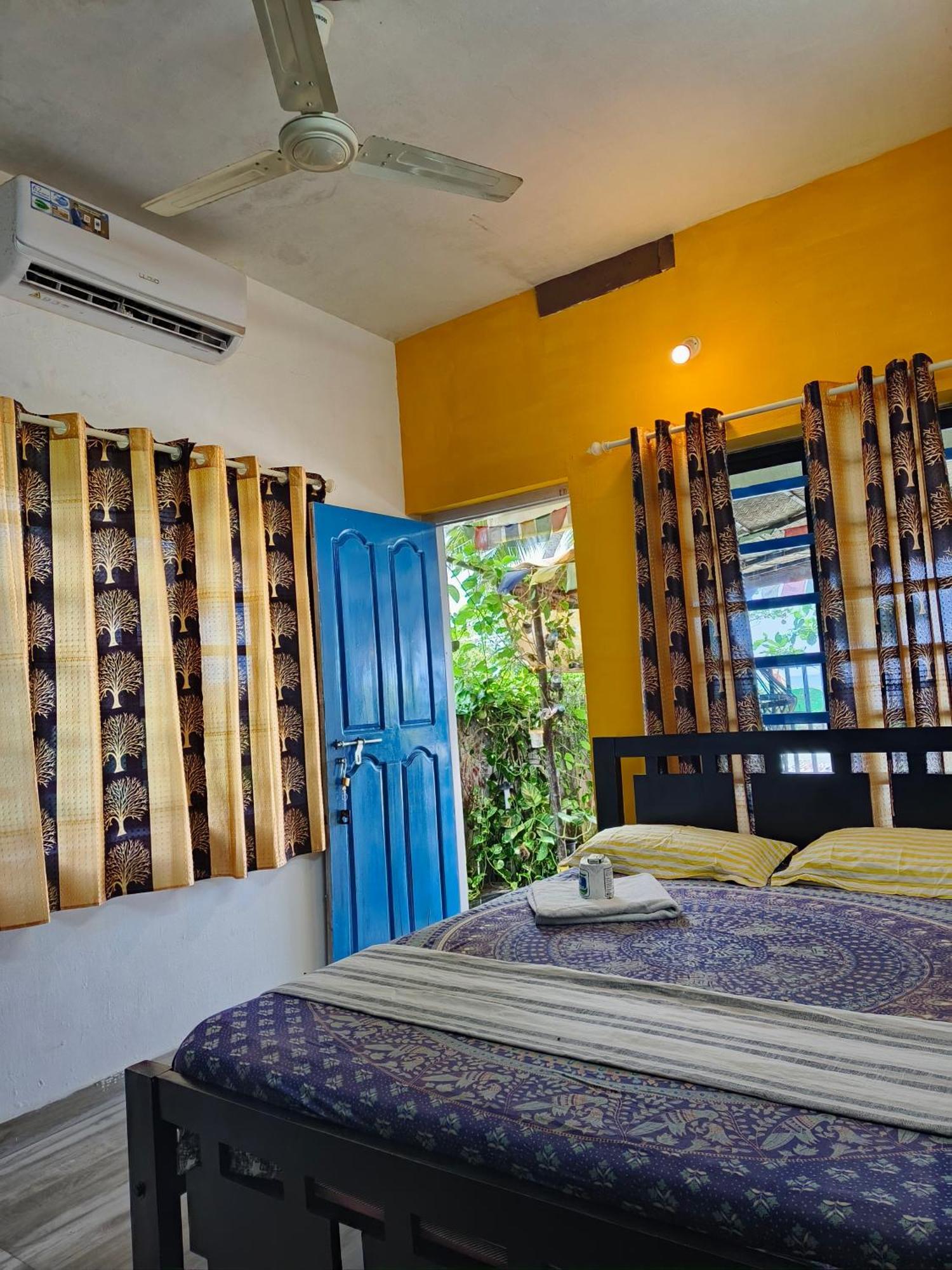 Peace And Love Beach Homestay Alappuzha Eksteriør billede