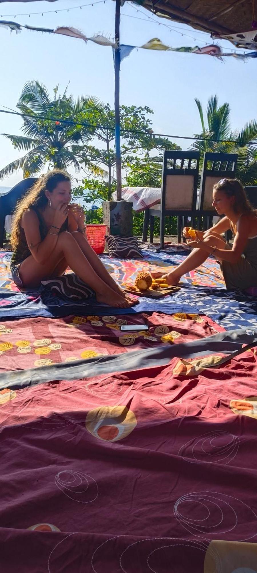 Peace And Love Beach Homestay Alappuzha Eksteriør billede